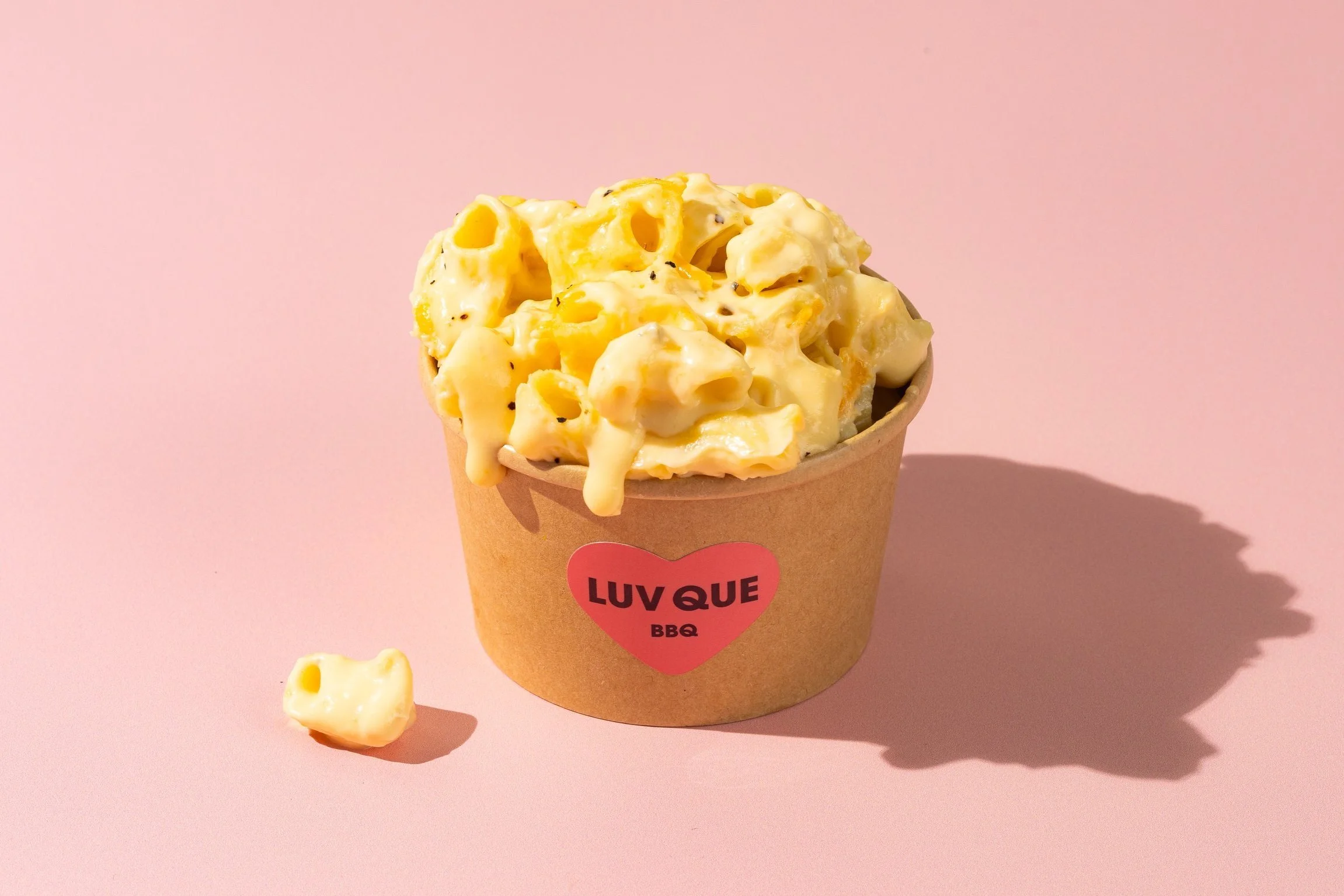 Mac & Cheese in a Luv Que cup